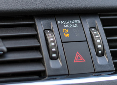 how to turn of airbag light on range rover p38